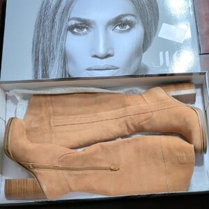 Jennifer Lopez Tan Heeled Boots